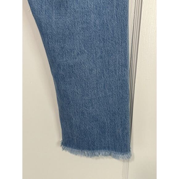 Levi’s PREMIUM Wedgie Straight Jeans Size 29 Button Fly Blue Distressed Raw Hem - Picture 6 of 14